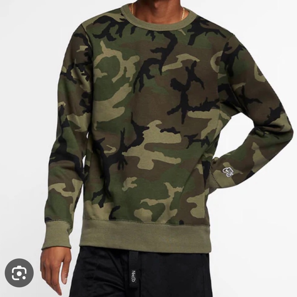 camouflage crew neck sweater